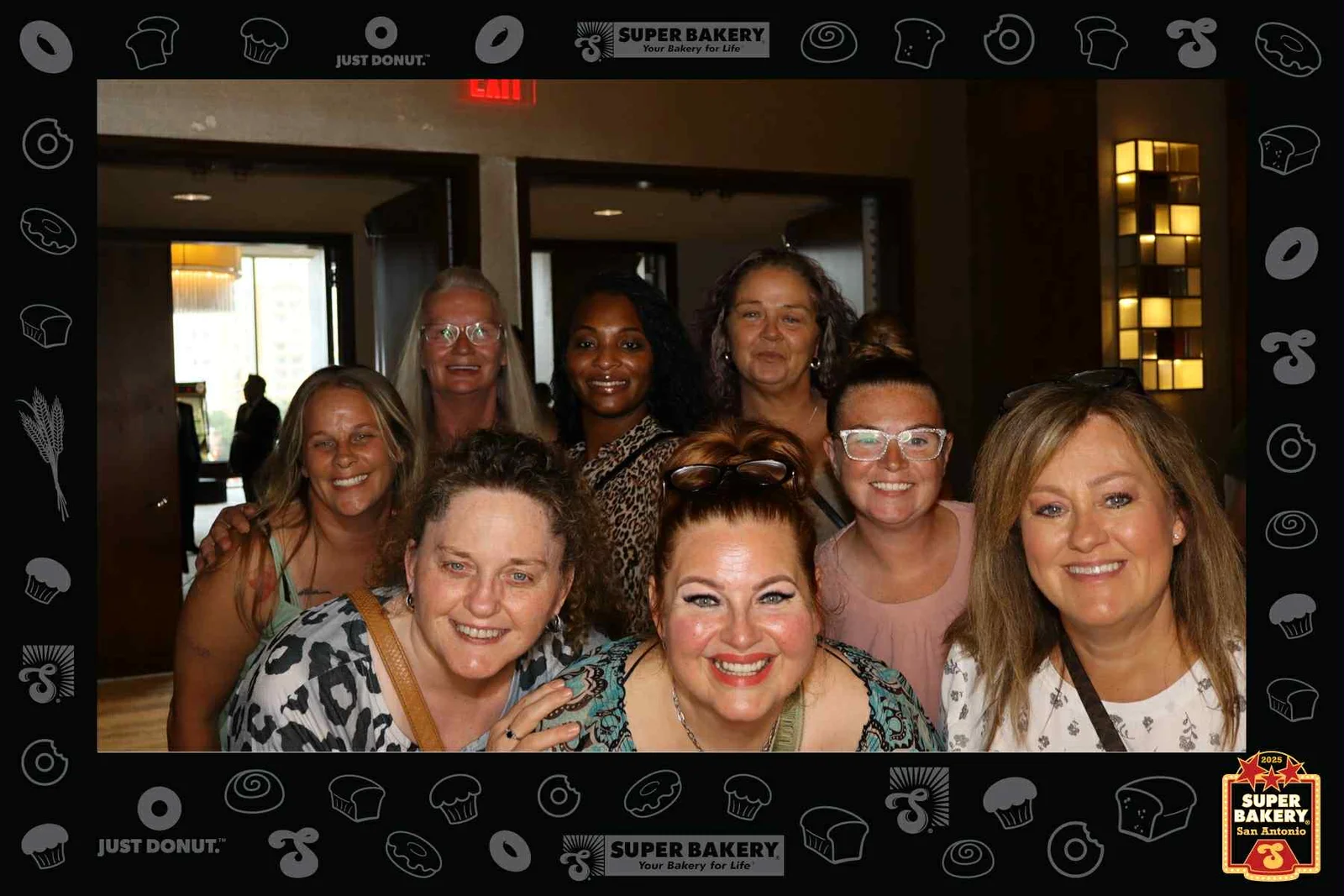 robot photo booth 11